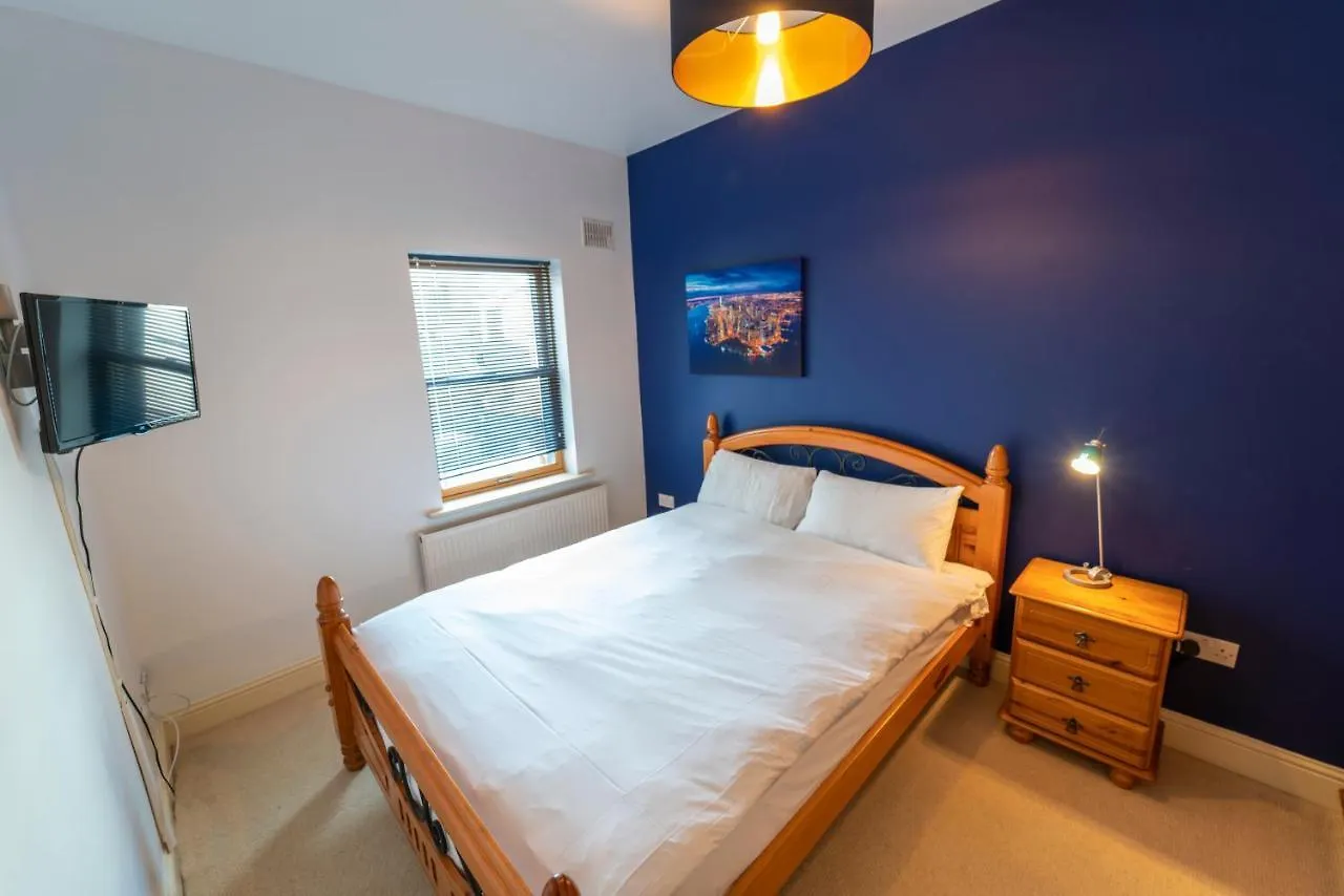 Stylish, Spacious 3 Bedroom Townhouse Galway